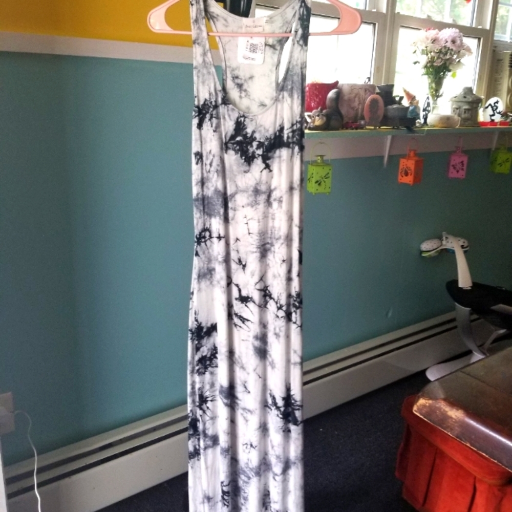 Tank top maxi dress blue and white tye dye